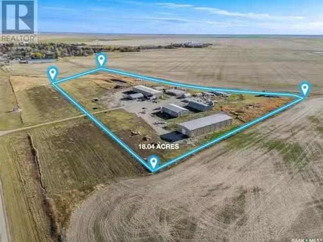 Nw W2M, Francis Rm No. 127, SK, S0G 4K0 commercial for sale.