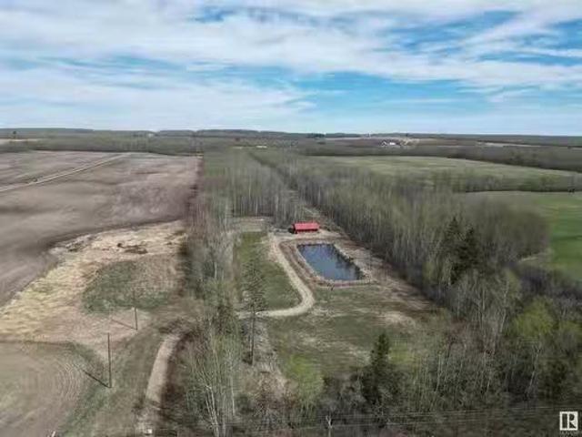 Nw W4, Rural Wetaskiwin County, AB, T0C 2P0 vacant land for.