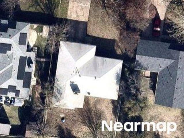 NW Eisenhower Dr