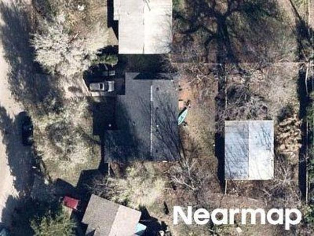 NW Greenmeadow Dr