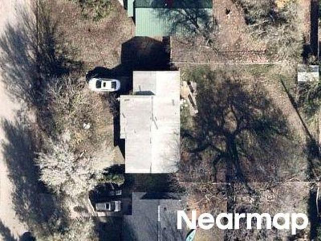 NW Greenmeadow Dr