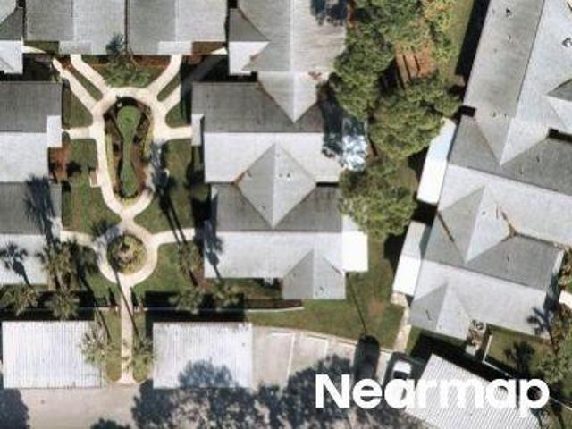 NW Lombardy Dr