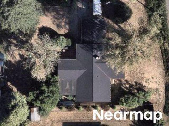 NW Springhill Dr