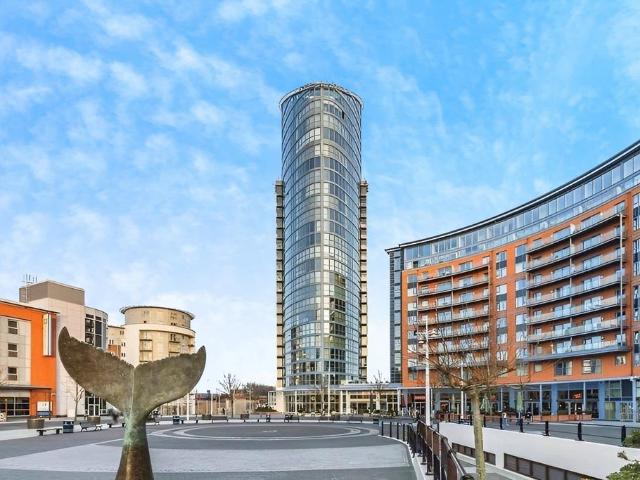 Number One Building, Portsmouth PO1 2 bed apartment to rent £1,900 pcm £438 pw
