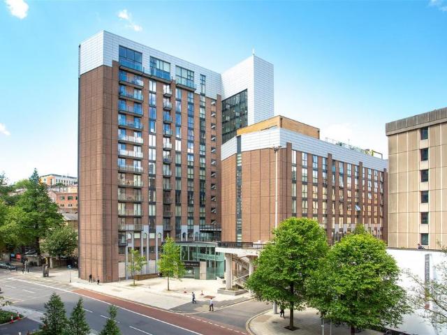 Number One Bristol, Bristol BS1 2 bed apartment to rent £1,750 pcm £404 pw