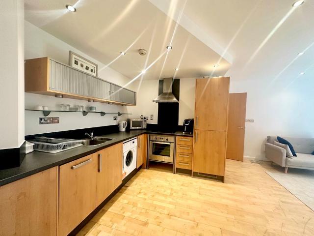 Number One Fletcher Gate, Nottingham. 2 bed apartment to rent £1,250 pcm £288 pw