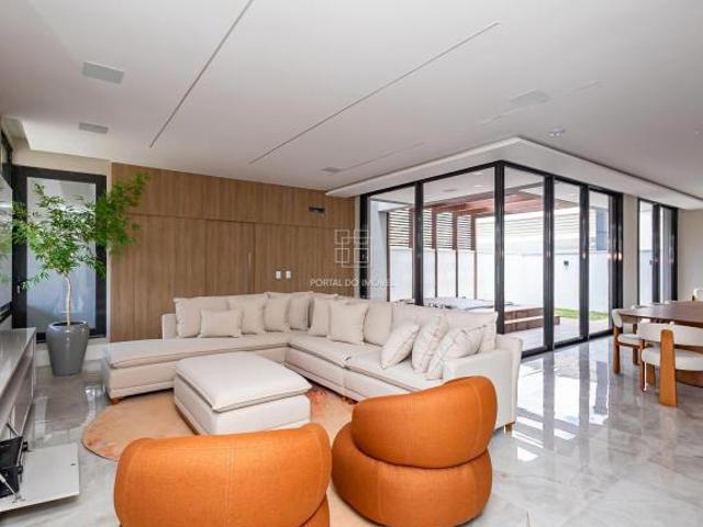 Nunca habitada: casa de alto padrão pronta para mo