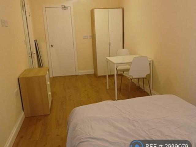 Nuns Way, Cambridge, CB4 1 bed in a house share to rent £640 pcm £148 pw