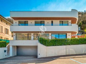 Nuova villa con vista lago