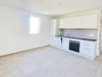 Nuovo ampio appartamento 2,5 locali con balcone panoramico, perfetto anche a reddito