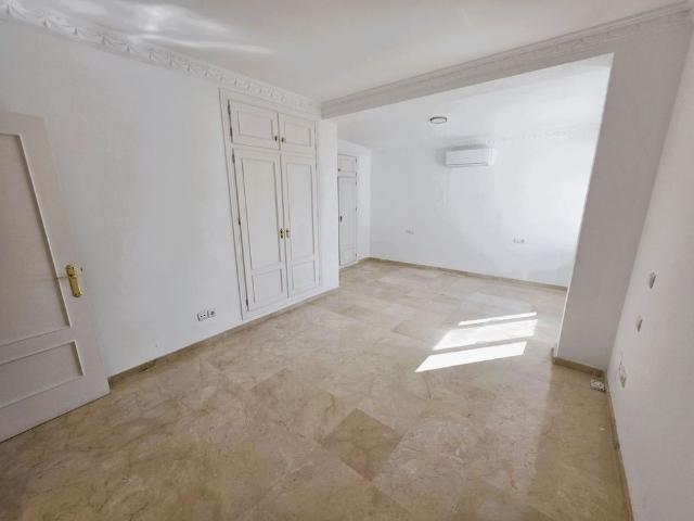Nueva Andalucía Detached Villa