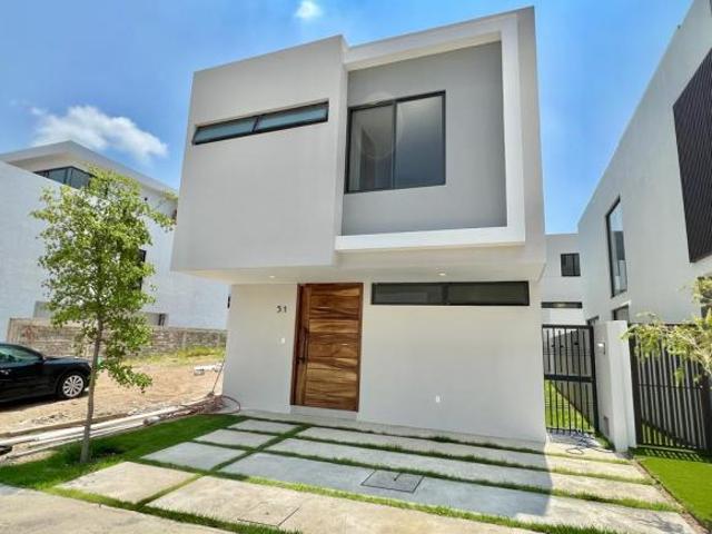 NUEVA Casa en Venta Coto Acacia, Parques Vallarta