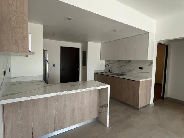 Nuevo y Lujoso Condominio el más grande! 3 Recámaras y Lavandería