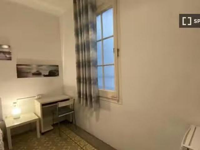 Bonito Bonita habitación en alquiler en Barcelona