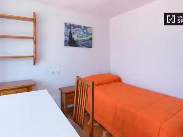 Único Habitación acogedora en apartamento de 12 habitaciones e.