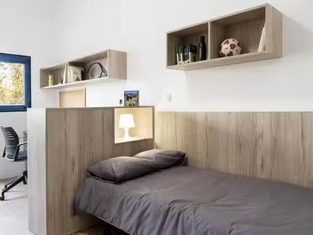 Encantador Habitación en Avinguda dels Tarongers