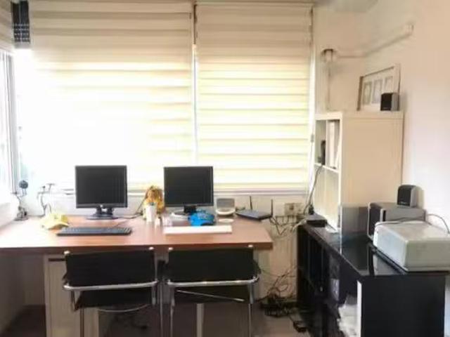 Bonito Habitación en Calle Monegros