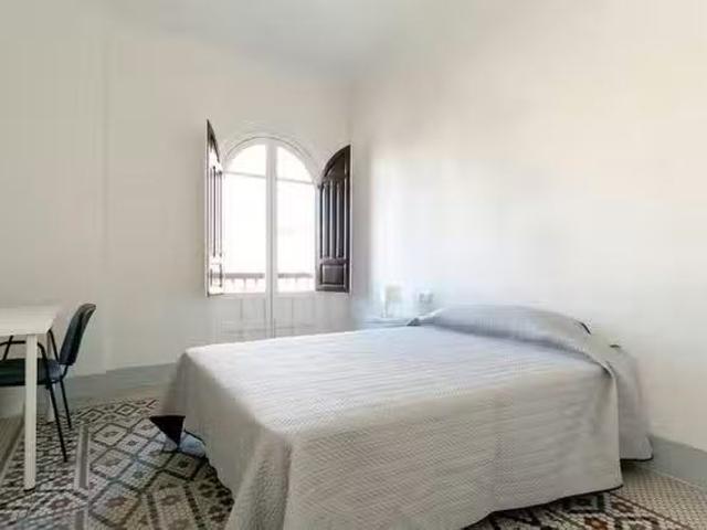 ¡Recién llegado! Habitación en Calle Natalio Rivas, Centro Sag.
