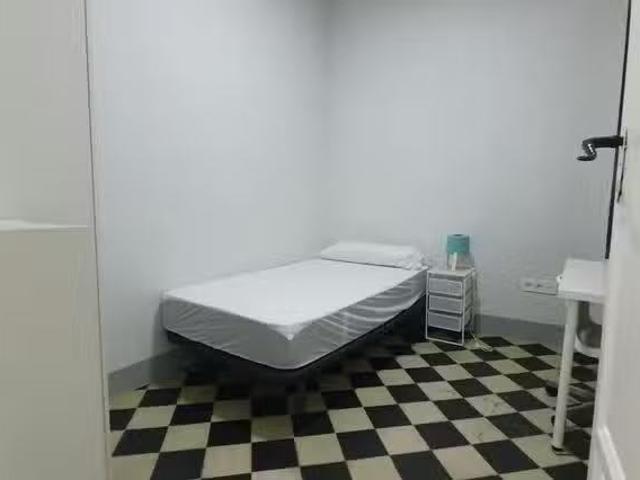 Encantador Habitación en Calle Beaterio del Santísimo, Centro.