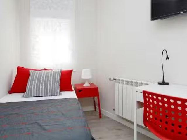 ¡En alquiler! Habitación en Calle Berruguete, Berruguete