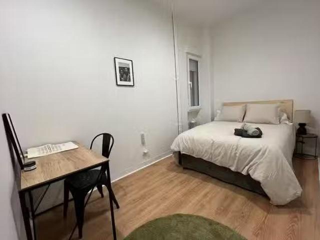 Barato Habitación en Calle de Manuel Luna, Cuatro Caminos