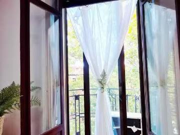 Nuevo Habitación en Calle de Alberto Aguilera