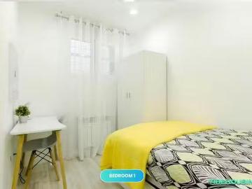 Bonito Habitación en Calle de Aldea del Fresno, Arganzuela