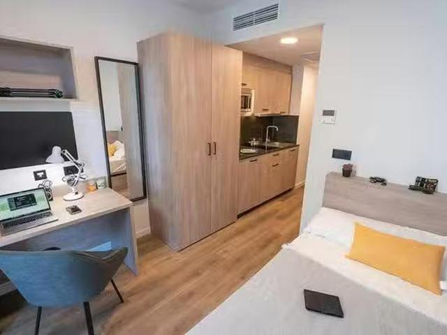Acogedor Habitación en Calle de Alicante