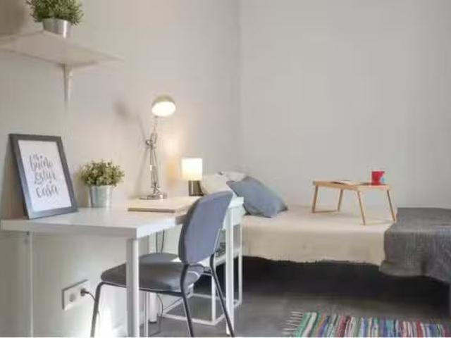 ¡Recién llegado! Habitación en Calle de José María Pemán