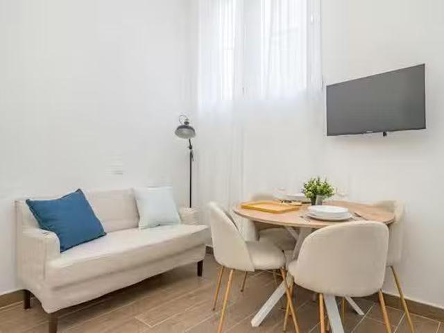 ¡Oferta! Habitación en Calle de la Verja, Zofío