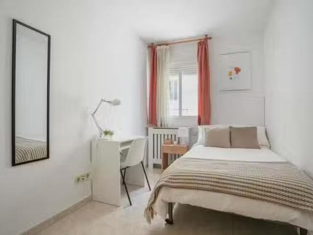 Bonito Habitación en Calle de los Sagrados Corazones