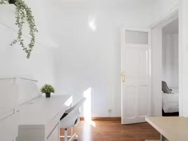 Bonito Habitación en Calle de López de Hoyos