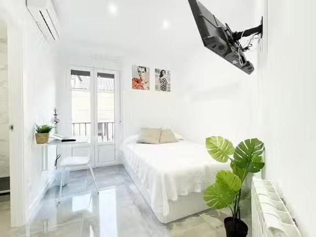 Acogedor Habitación en Calle de Pérez Galdós, Centro