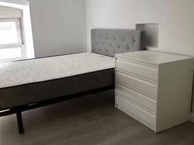 Acogedor Habitación en Calle de San Gregorio, Justicia
