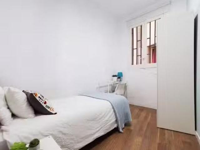 Barato Habitación en Calle de Valencia