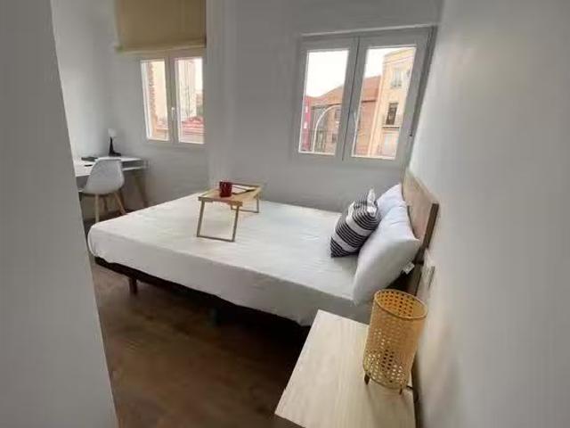 ¡Recién llegado! Habitación en Calle del Doctor Urquiola