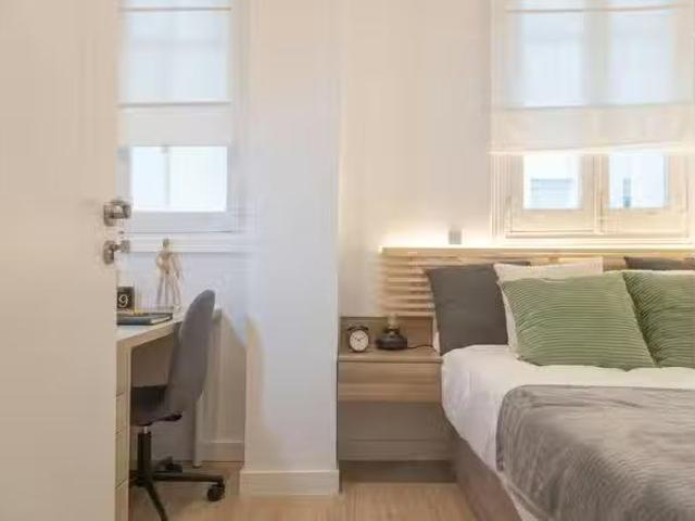 Acogedor Habitación en Calle del Doce de Octubre, Niño Jesús