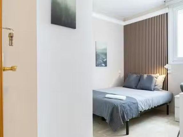 Único Habitación en Calle del Puerto de Suebe, Puente de Valle.