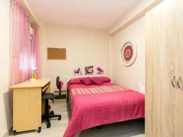 Nuevo Habitación en Calle Doctor Vaca Castro, Angustias Chana.