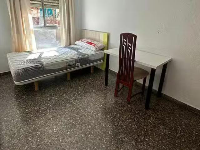 Encantador Habitación en Calle Francisco Martínez, Benimaclet