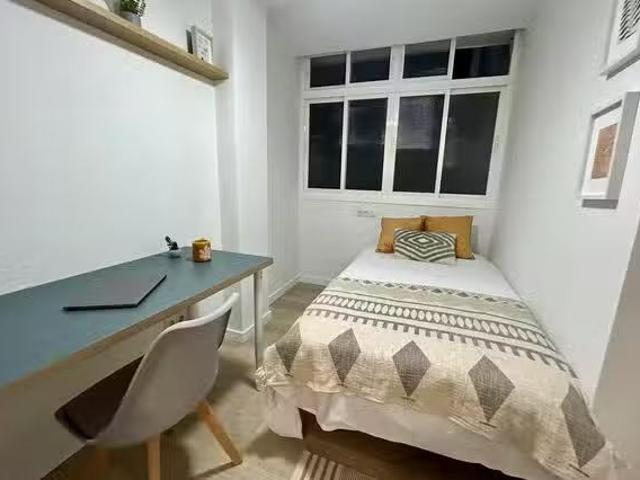 ¡En alquiler! Habitación en Calle Ibrahin, Bailén Miraflores