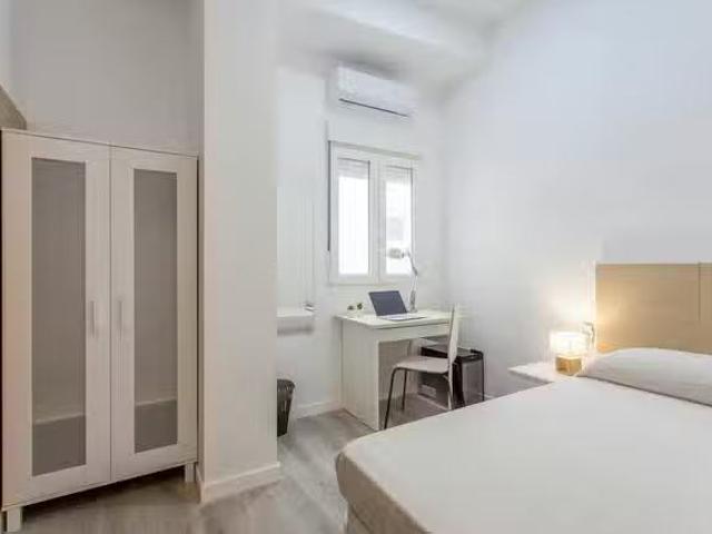 Barato Habitación en Calle José Carsi