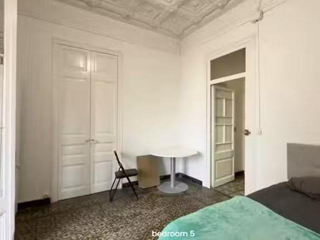 Nuevo Habitación en Carrer de Balmes, L'Eixample