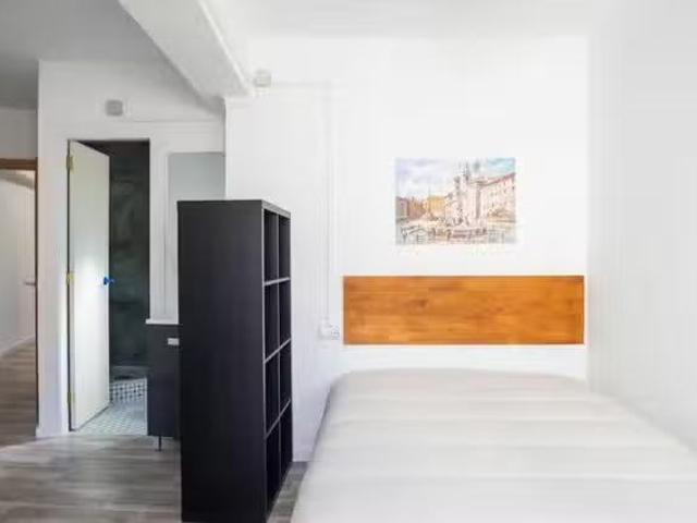 Encantador Habitación en Carrer de la Serradora, Aiora