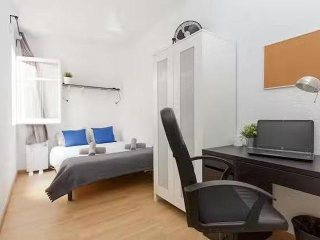 Único Habitación en Carrer de Pareto
