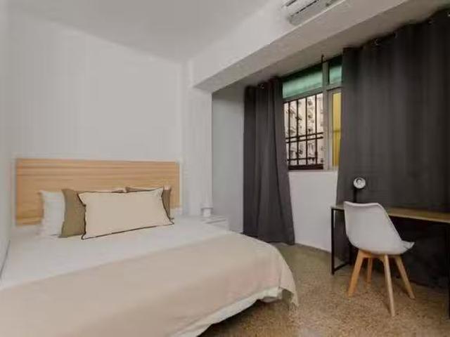 ¡En alquiler! Habitación en Carrer de Penya Roja
