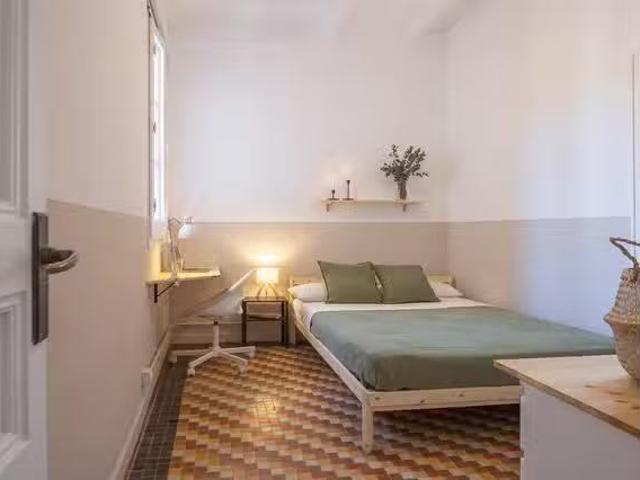 Acogedor Habitación en Carrer de Pons i Gallarza, 3