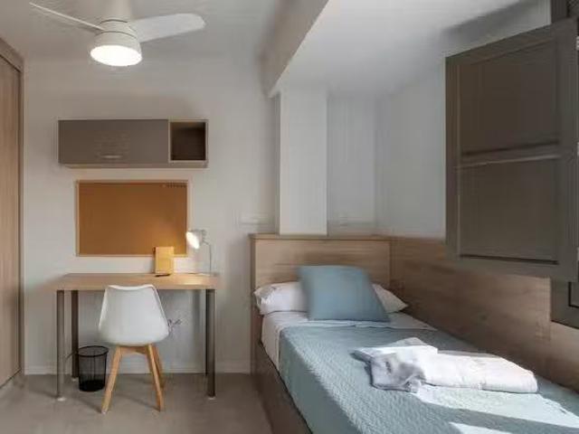 Barato Habitación en Carrer de Sant Donís, El Carme