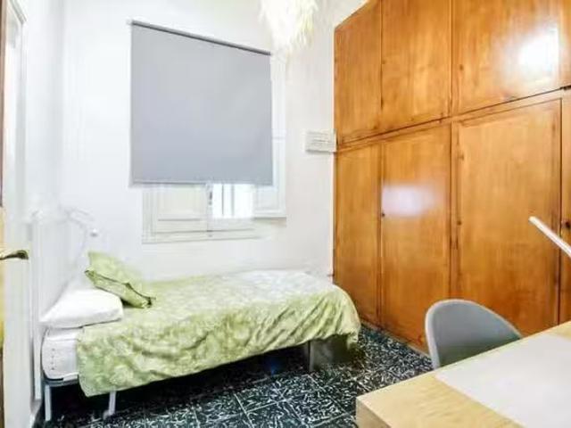 ¡Oferta! Habitación en Carrer del Doctor Zamenhof