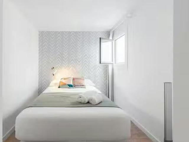Nuevo Habitación en Carrer d'Escudellers, El Gòtic